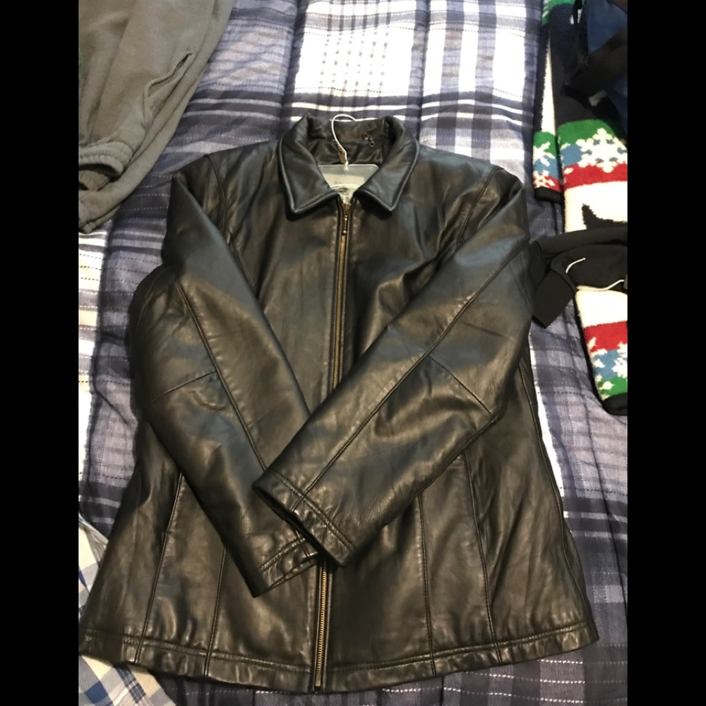 Burks Bay Leather Jacket (like new )